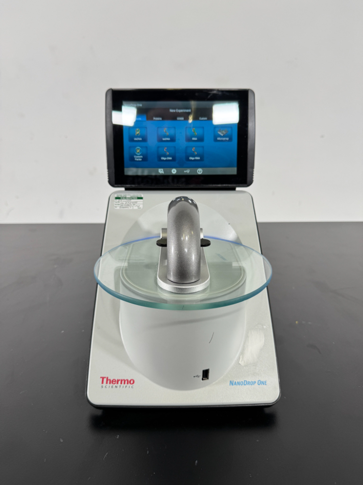 Image of Thermo Scientific NanoDrop One C UV/VIS Spectrophotometer